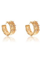 Brinco Argola Trabalhada Vazada Com 4 Zircônias Banhado Em Ouro 18k Cor:dourado