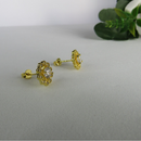 Brinco Formato Flor Com Mini Zircônias Banhado Em Ouro 18k Cor:dourado