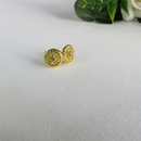 Brinco Círculo Pequeno Com Zircônia Central Banhado Em Ouro 18k Cor:dourado