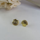Brinco De Concha Banhado Em Ouro 18k Cor:dourado