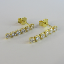 Brinco Pequeno Fio Com Cinco Zircônia Banhado Em Ouro 18k Cor:dourado