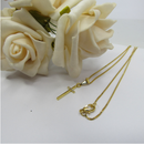 Colar Pingente Cruz Com Detalhe De Zircônia Banhado Em Ouro 18k Cor:dourado