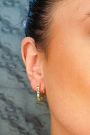 Brinco De Coração Com Micro Zircônia Incrustada Banhado Em Ouro 18k Cor:dourado