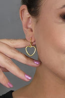 Brinco Argolinha Com Coração Médio Vazado Banhado Em Ouro 18k Cor:dourado
