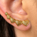 Brinco Ear Cuff De Corações Folheado