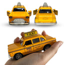 Carrinho De Ferro Miniatura Taxi Antigo Metal Abre A Porta