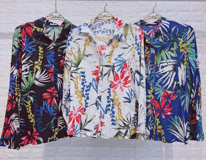 Blusa Crepe Manga Longa Folhagem