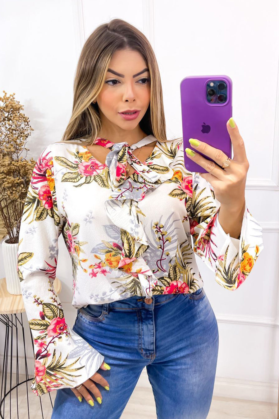 Blusa Crepe Manga Longa Frente Babado