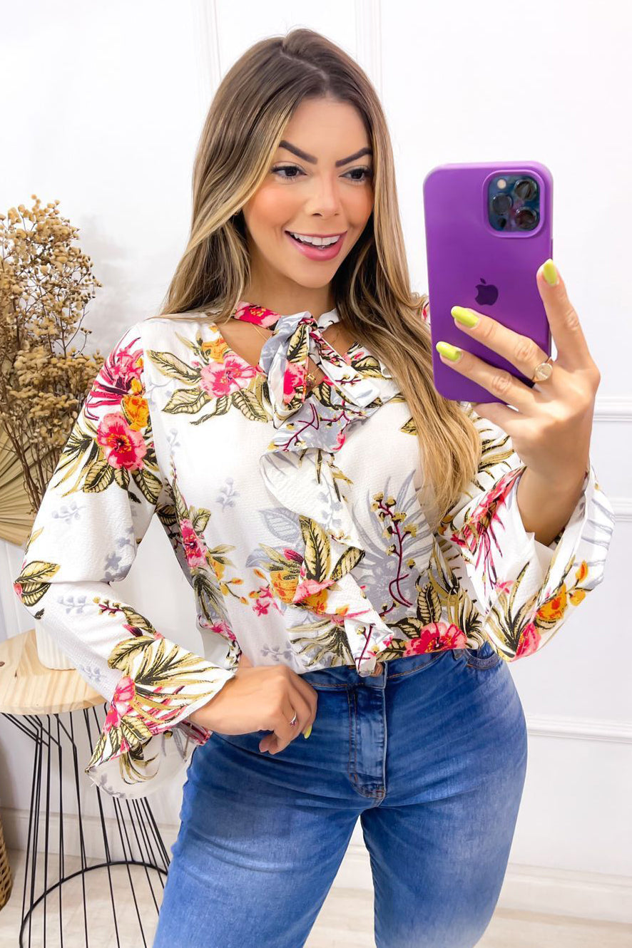 Blusa Crepe Manga Longa Frente Babado